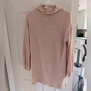 BCBG longsleeve top NWT